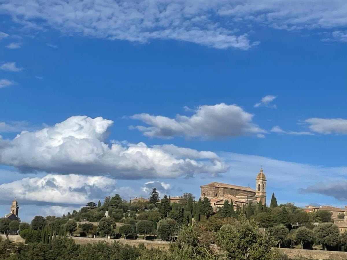 Apartamento Il Tramonto Montalcino Exterior foto